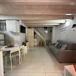 O' Vascio House Apartment *